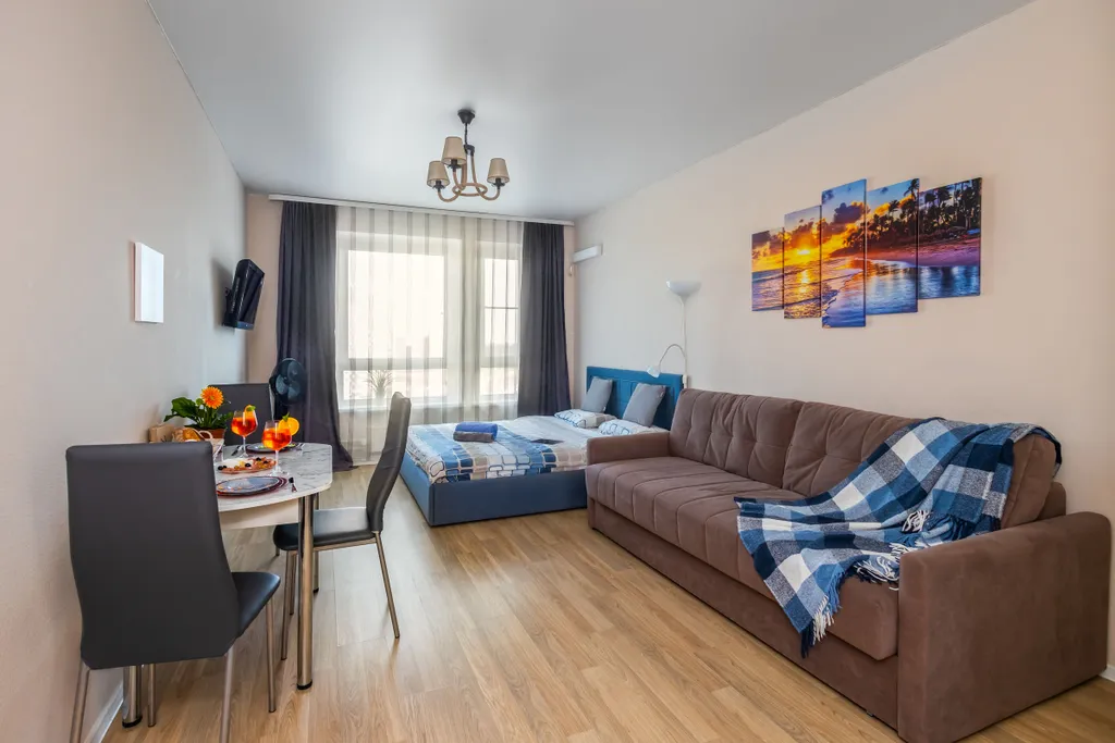 Квартира Бoльшaя стильная студия возле ТЦ Саларис — аренда посуточно в Московский