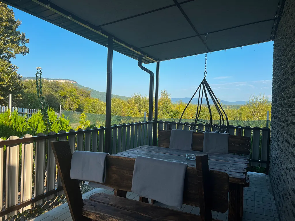 Современный домик в горах Адыгеи