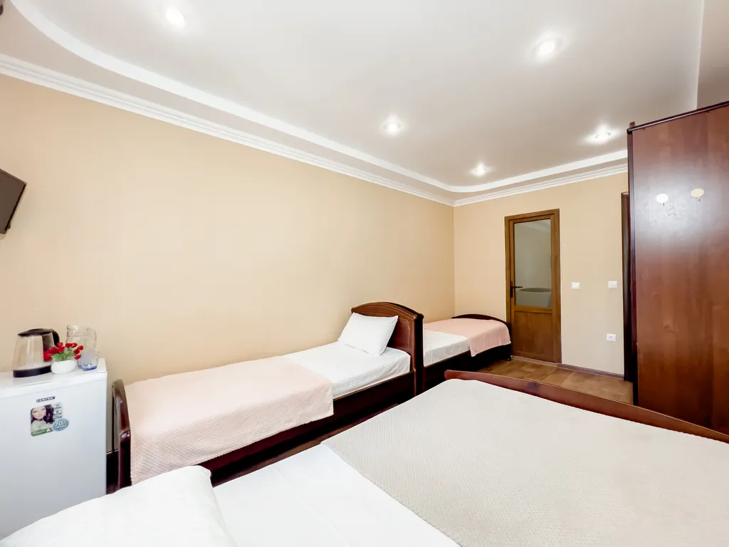 Стандарт 4-х местный с балконом