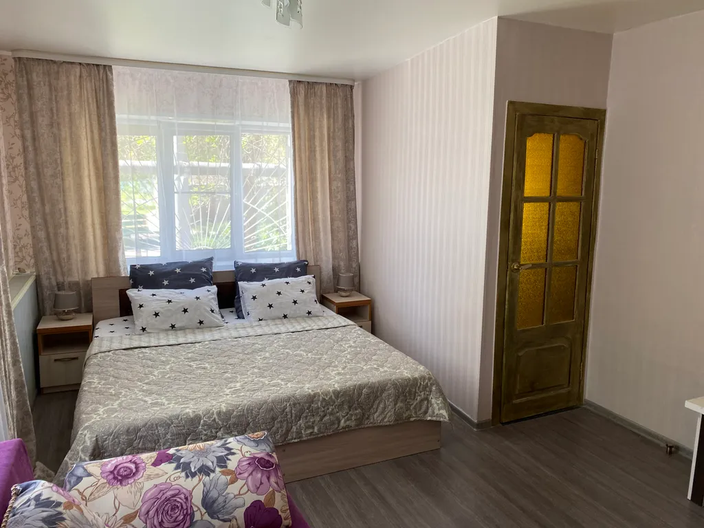 Квартира Апартаменты Гармония — Ейск