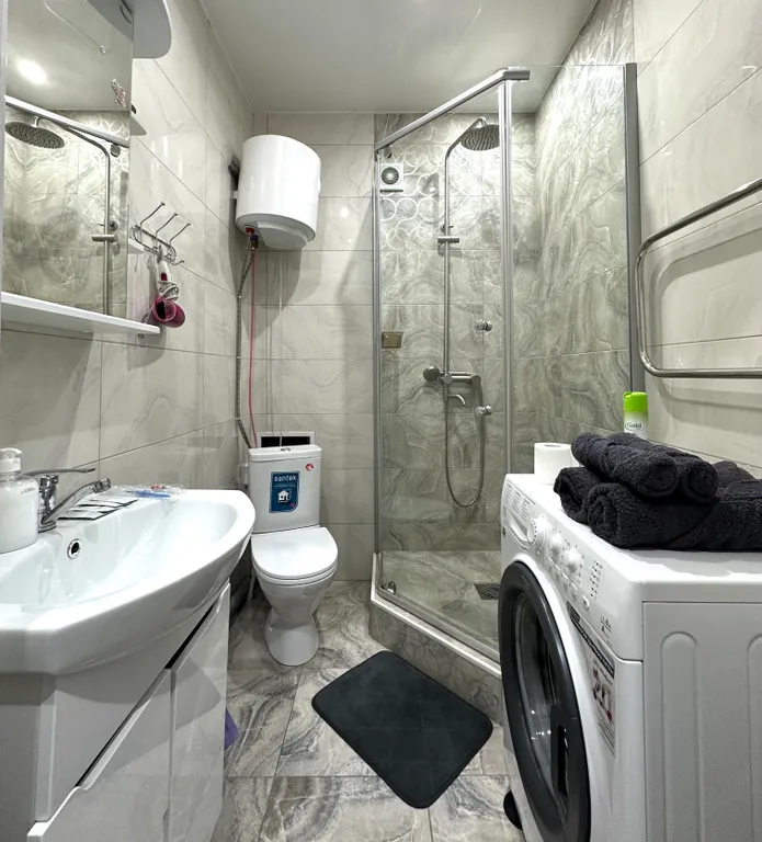 Студия в центре с видом на город, не берем оплату за финальную уборку