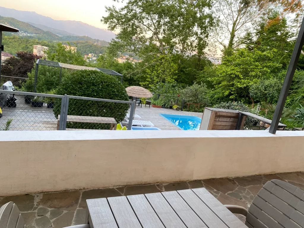 3-комнатная квартира в доме с видом на горы и море