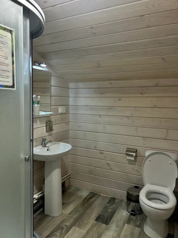 Уютный номер на крыше с террасой