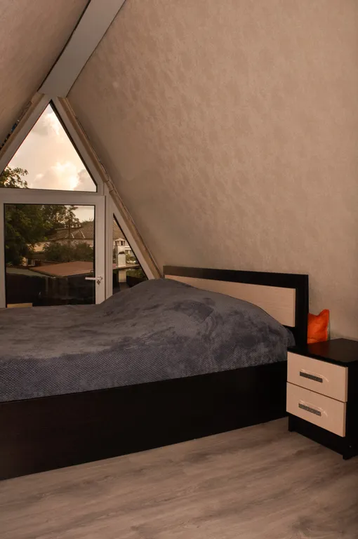 Дом с бассейном