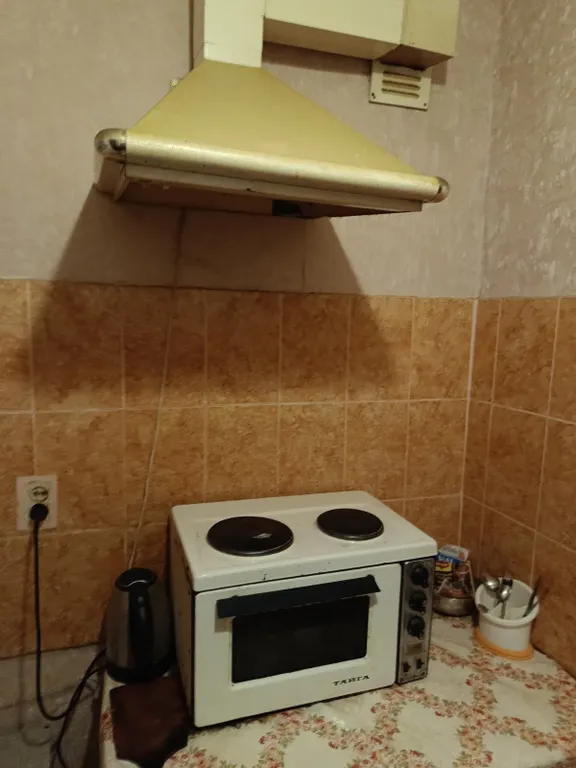 Квартира около парка, рядом озеро, магазины, остановки