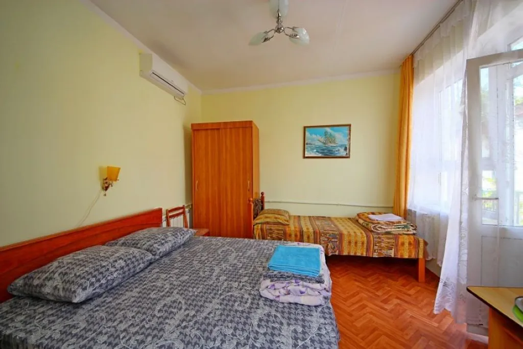 Жилье у моря на троих 2 этаж