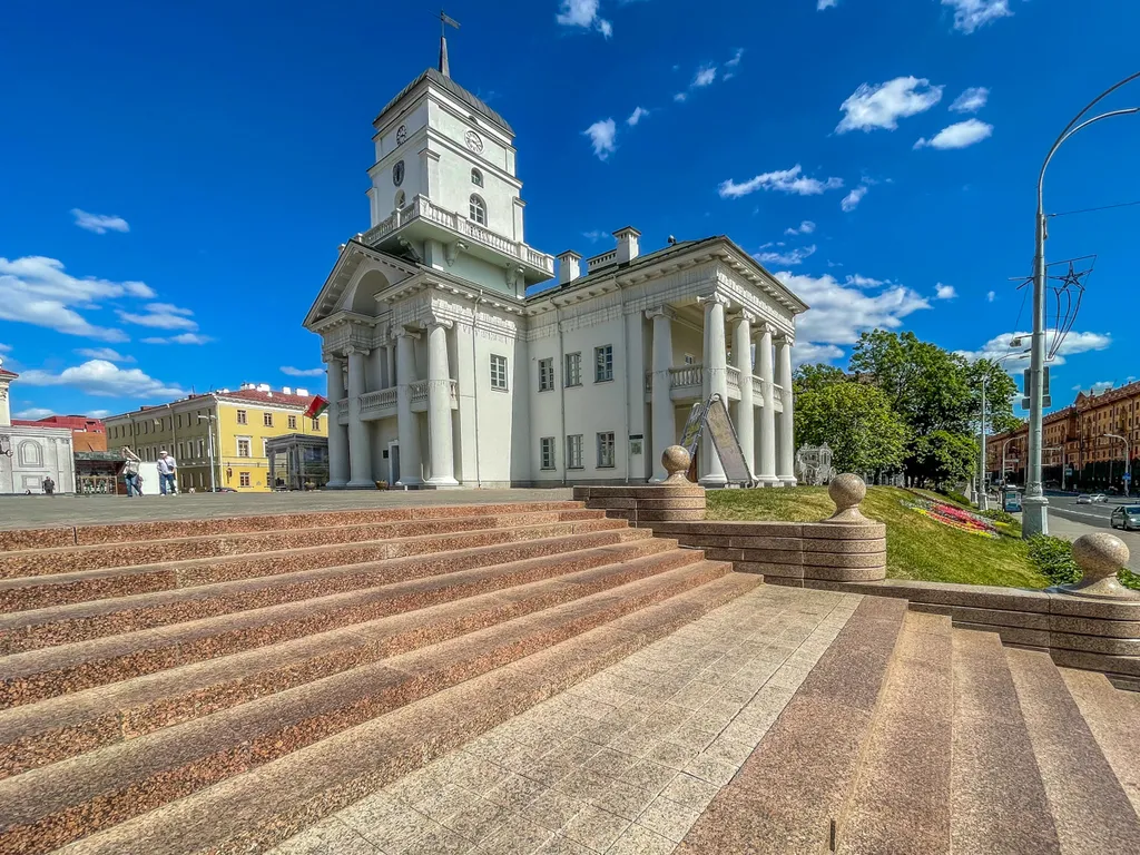 Трехкомнатные апартаменты Ladgorna возле ГУМа