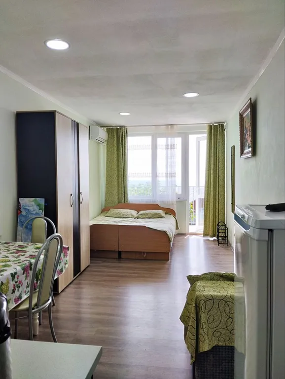 Квартира Зелёная студия с видом на море и горы — аренда посуточно в Симеиз