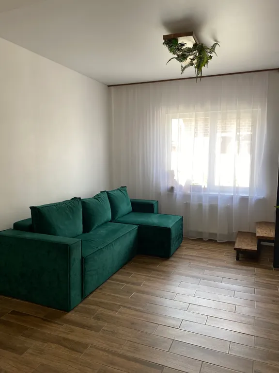 Дизайнерский дом с сауной и джакузи