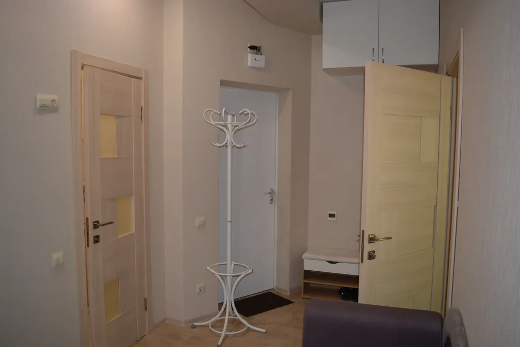 Двухкомнатная квартира у моря с немноголюдным пляжем