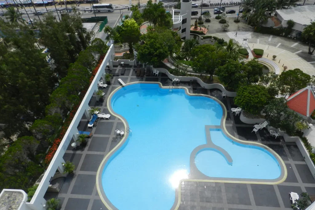 Студия с фронтальным видом на море