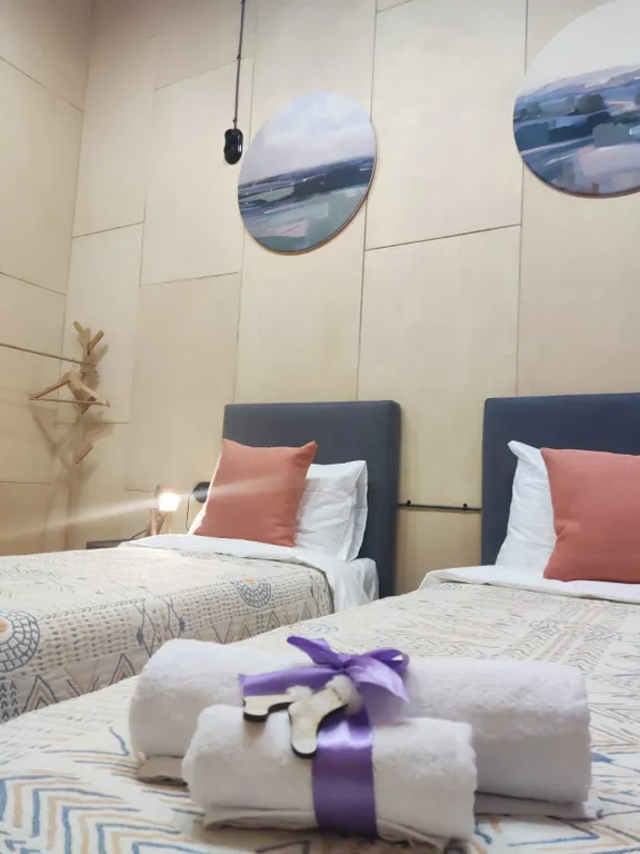 Барнхаус с панорамными окнами Хаус Гринвуд