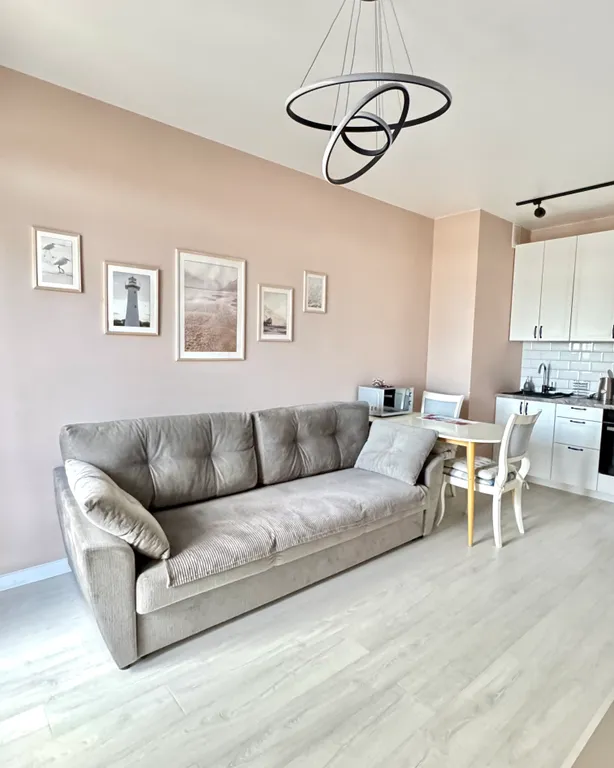 Уютная двушка на 12 этаже с видом на озеро