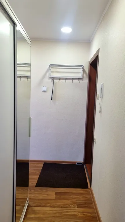 Уютная кв на Красной линии 8 км Рядом всё необходимое