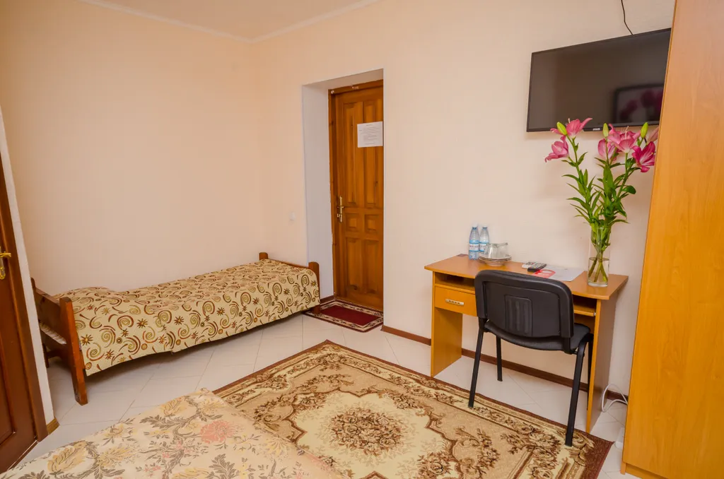 Двухместный Стандарт с двуспальной кроватью и дополнительным местом