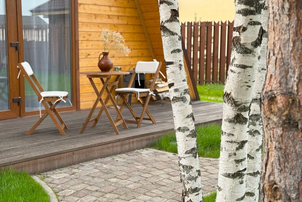 А-фрейм шалаш у леса