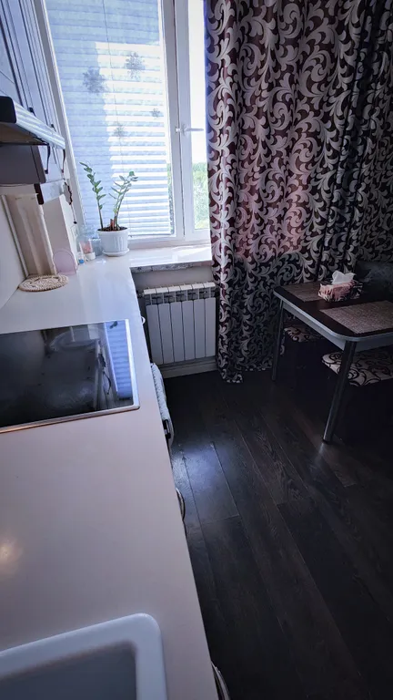 Квартира с массажным креслом и аквариумом