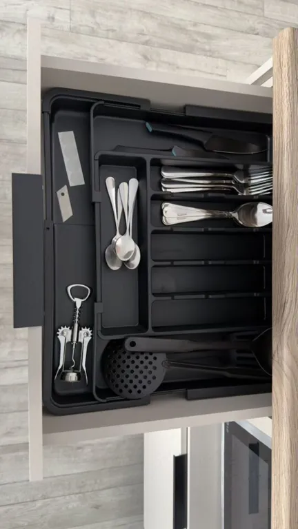 Студия с шикарным высоким потолком