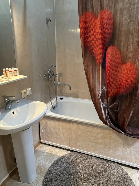 Уютная квартира рядом с гипермаркетом Метро