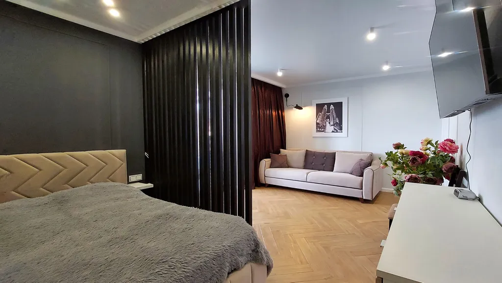 Просторная дизайнерская квартира у моря