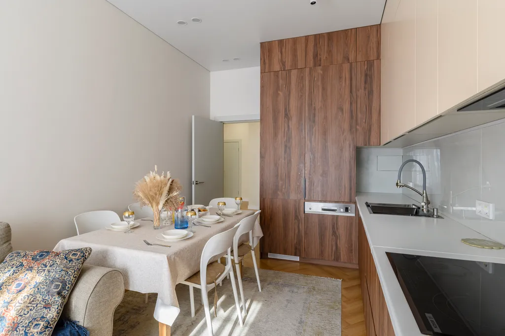 R house Mega Атакент