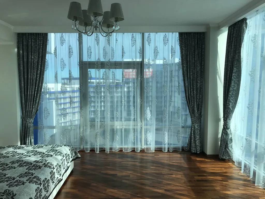 Апартаменты на первой линии моря с  бассейном и со своим пляжем у моря