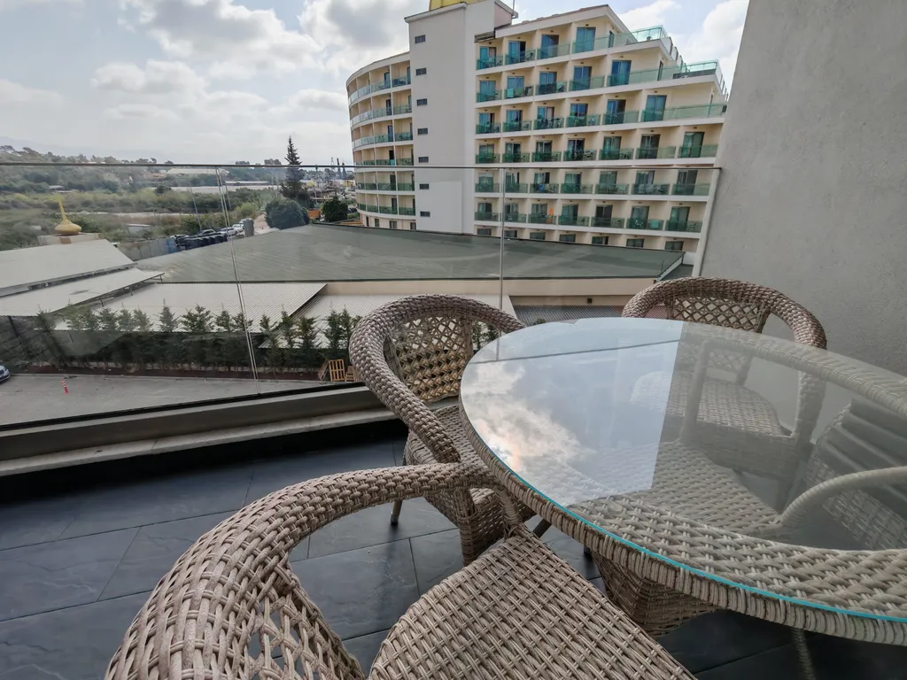 Квартира 1+1 в Azura World c видом на бассейн и аквапарком