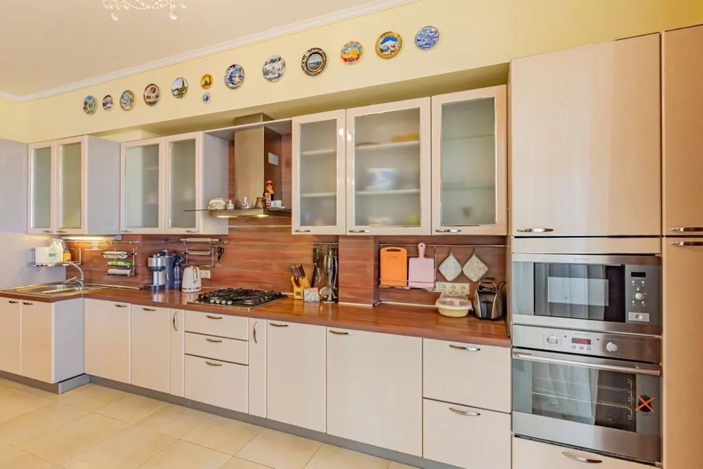 3х-комнатная квартира с видом на море