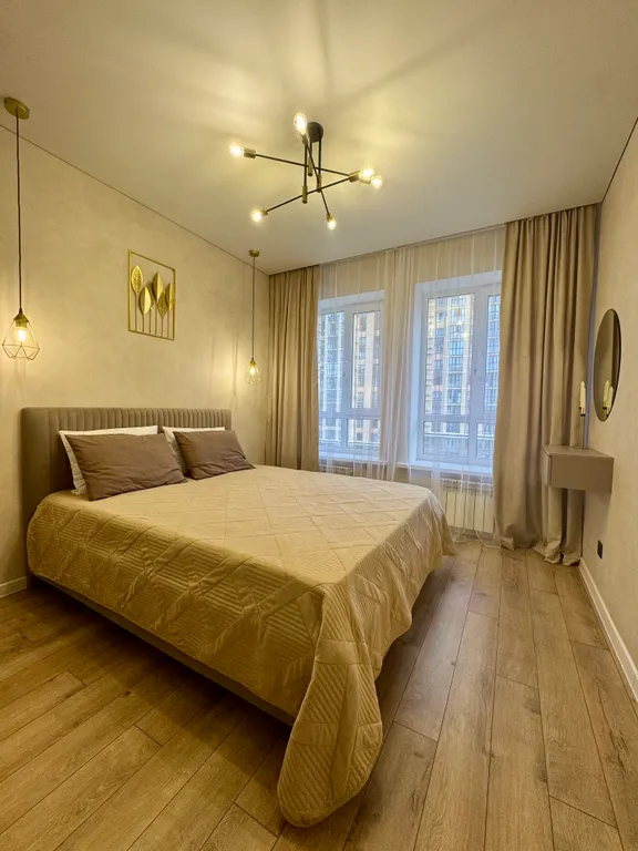 Роскошная двухкомнатная квартира у фонтана