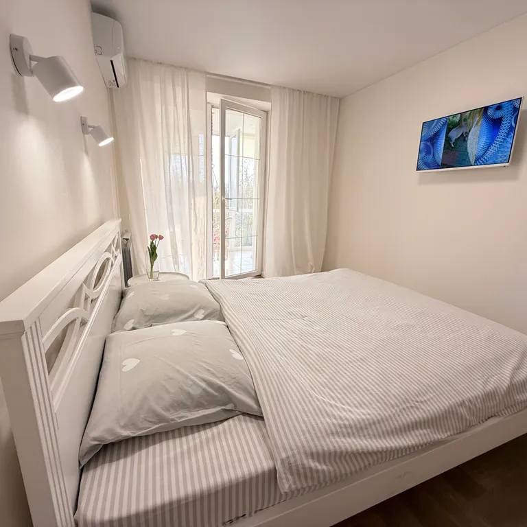 Квартира с видом на парк Бурденко Саки Пирогова