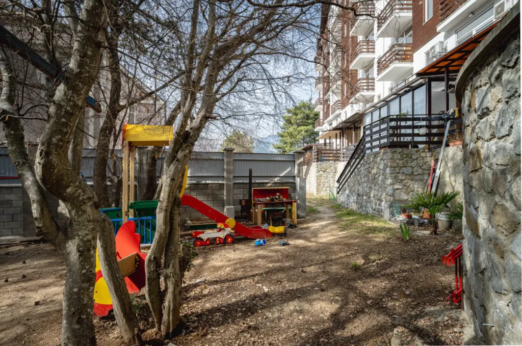 Двухэтажная квартира «отдых у ручья» со своей террасой и мангалом