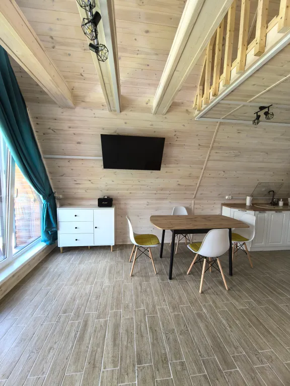 Уютный дом a-frame с видом на горы на побережье Чёрного моря