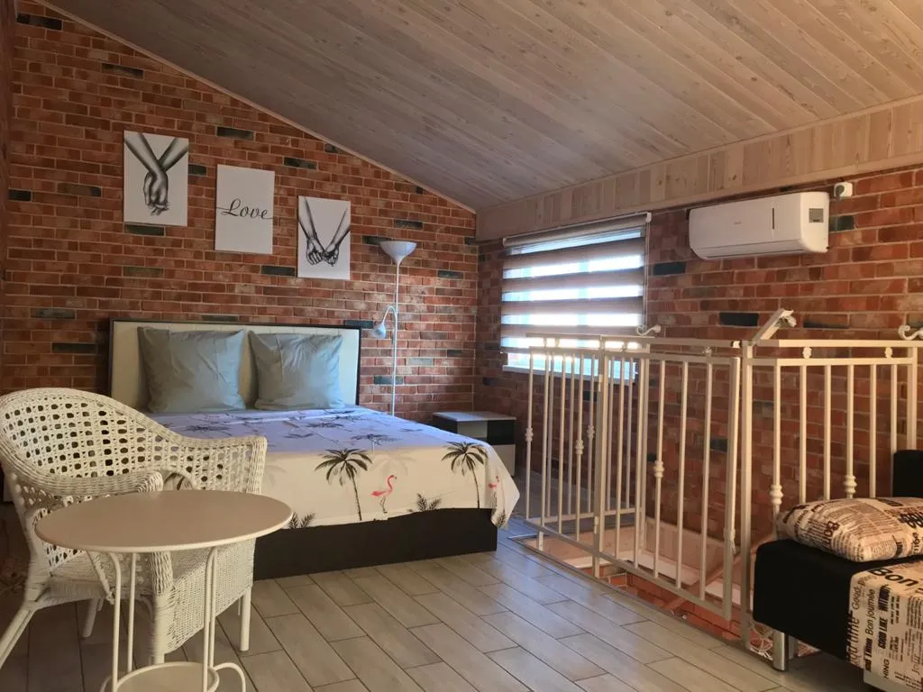 Коттедж Дом для семейного отдыха — аренда посуточно в Голубицкая