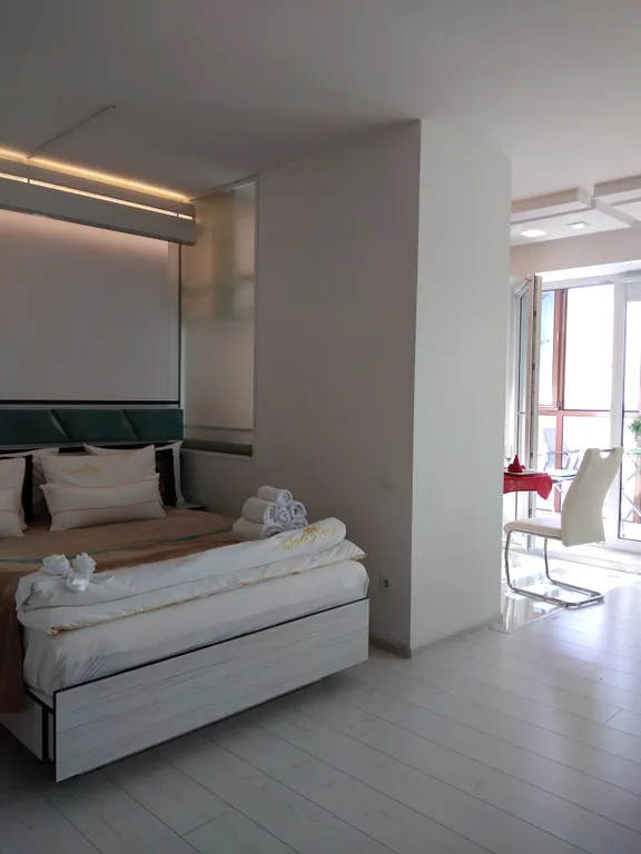 Квартира Студия с панорамной лоджией в центре города — аренда посуточно в Брест