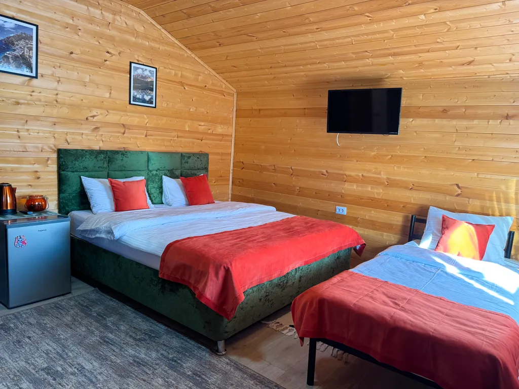 Коттедж Уютный эко-домик с видом на горы — Архыз