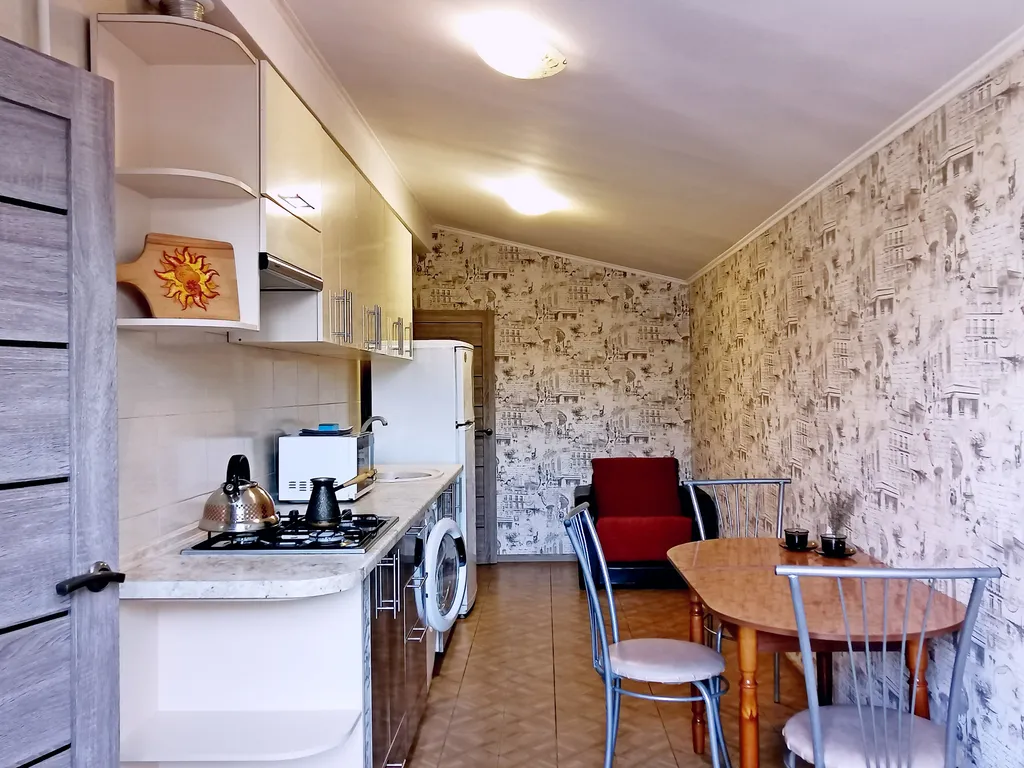 Бюджетный дом для вашего комфортного отдыха со двором