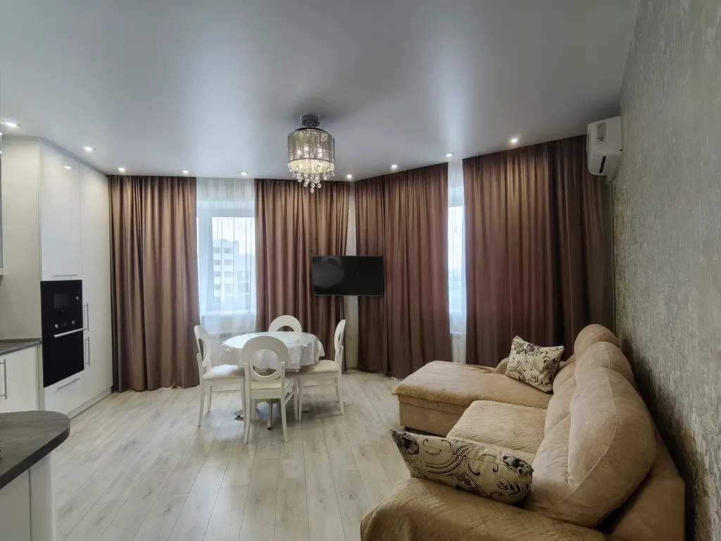 Видовая квартира в центре у парка