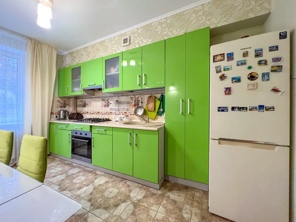 Уютная современная двушка недалеко от моря в тихом районе