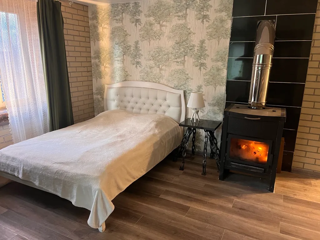 Уютная квартира с камином