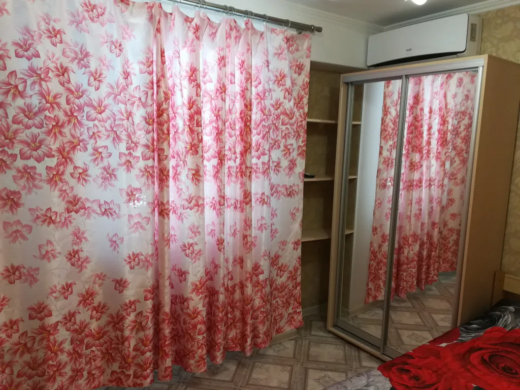 Красная квартира - студия