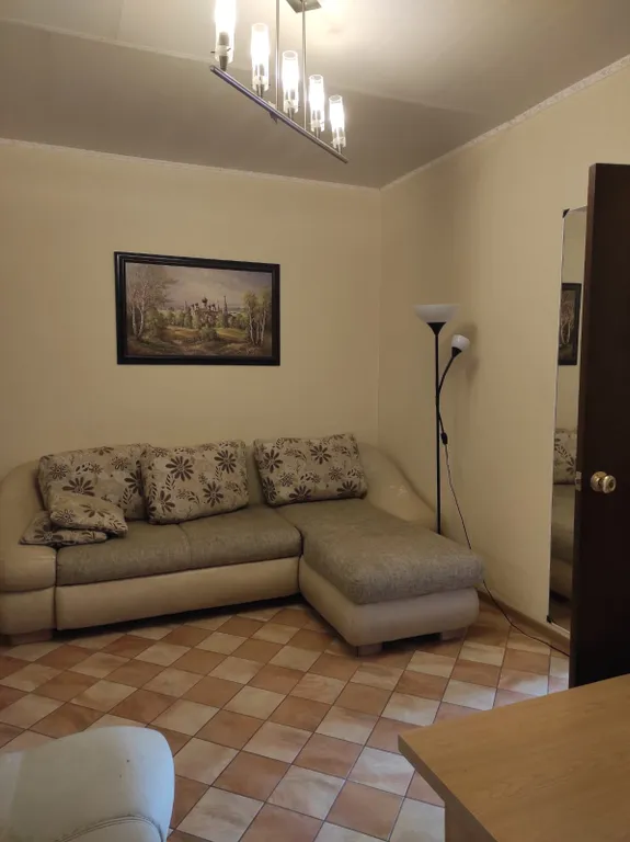 Дом с огороженной территорией