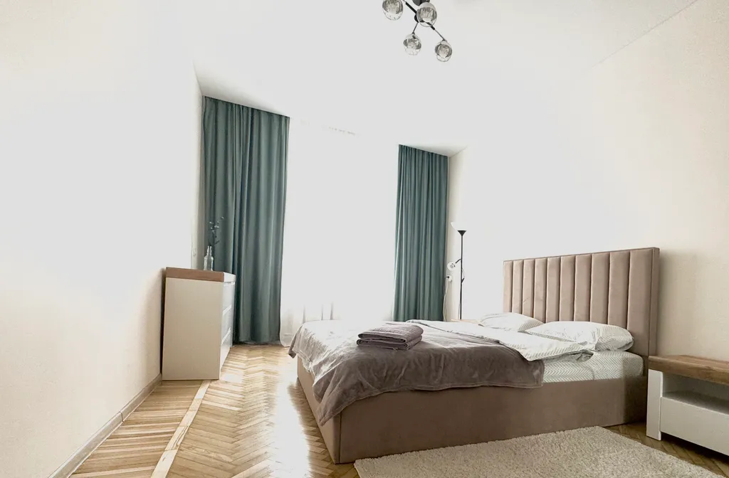 Квартира 4-комнатный апартамент в центре — Минск