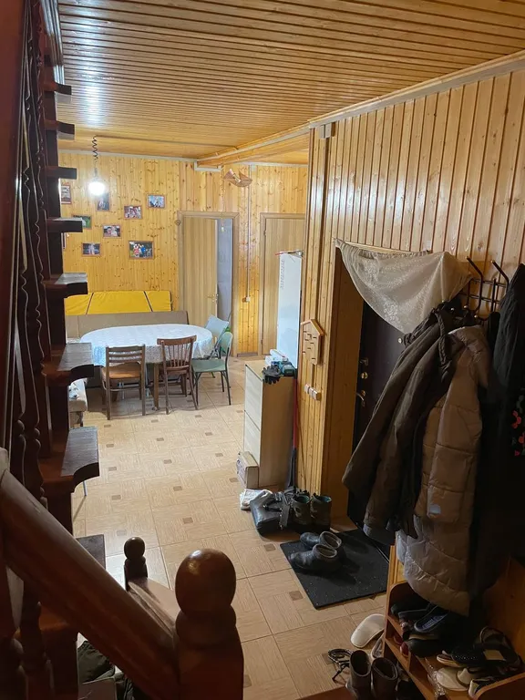 Двухэтажная загородная дача