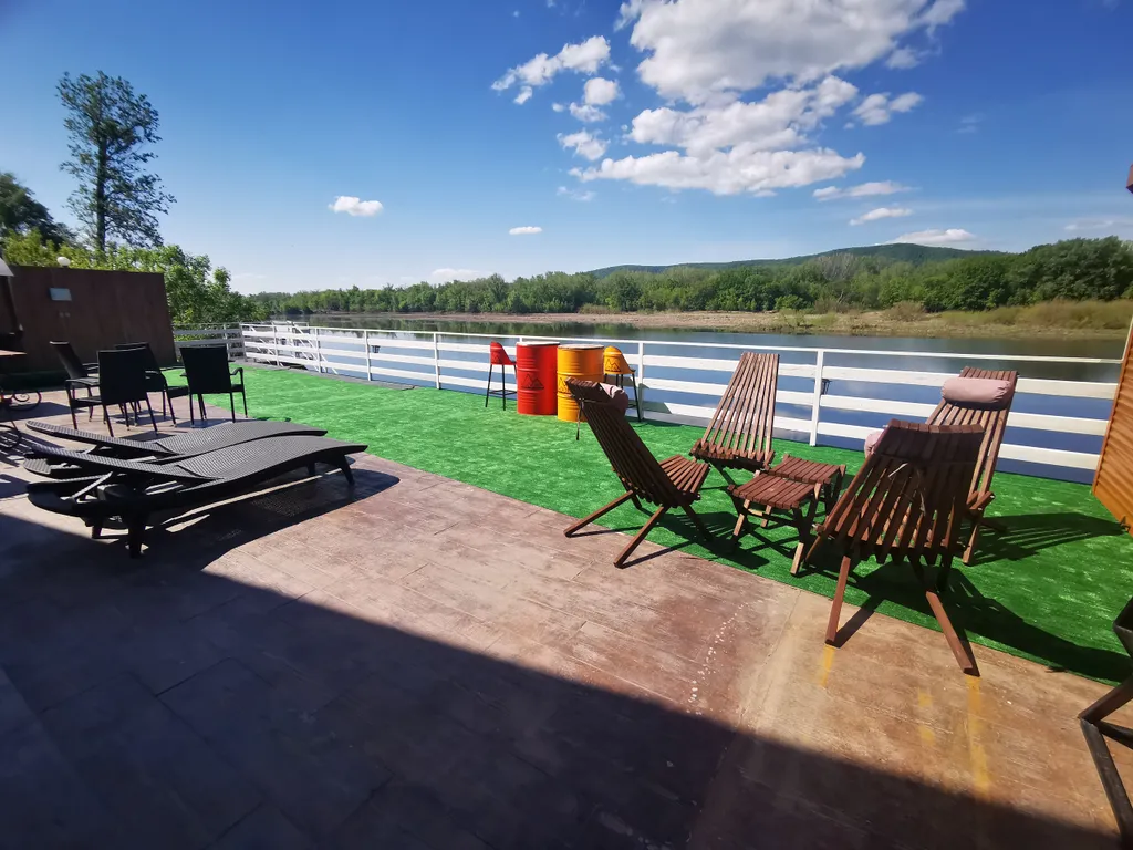 Коттедж на берегу Волги