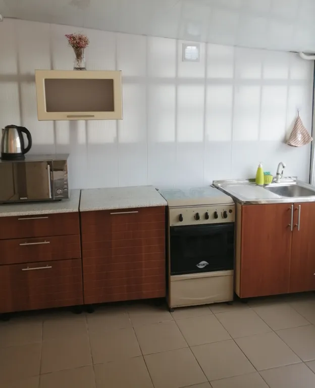 Коттедж Дом с личной кухней и санузлом — Ейск