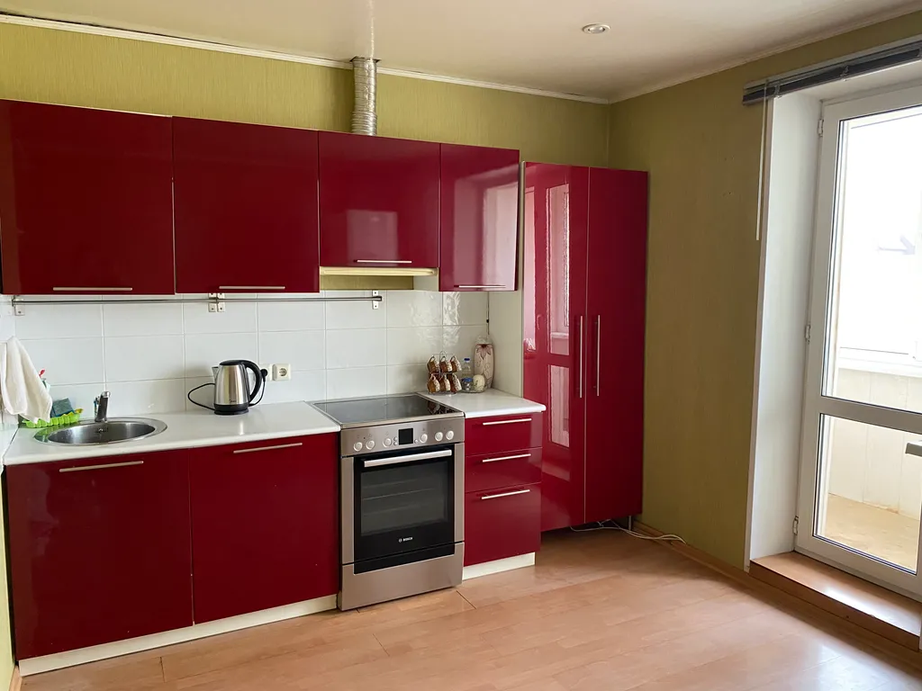 Уютная и просторная квартира — аренда посуточно в Королёв