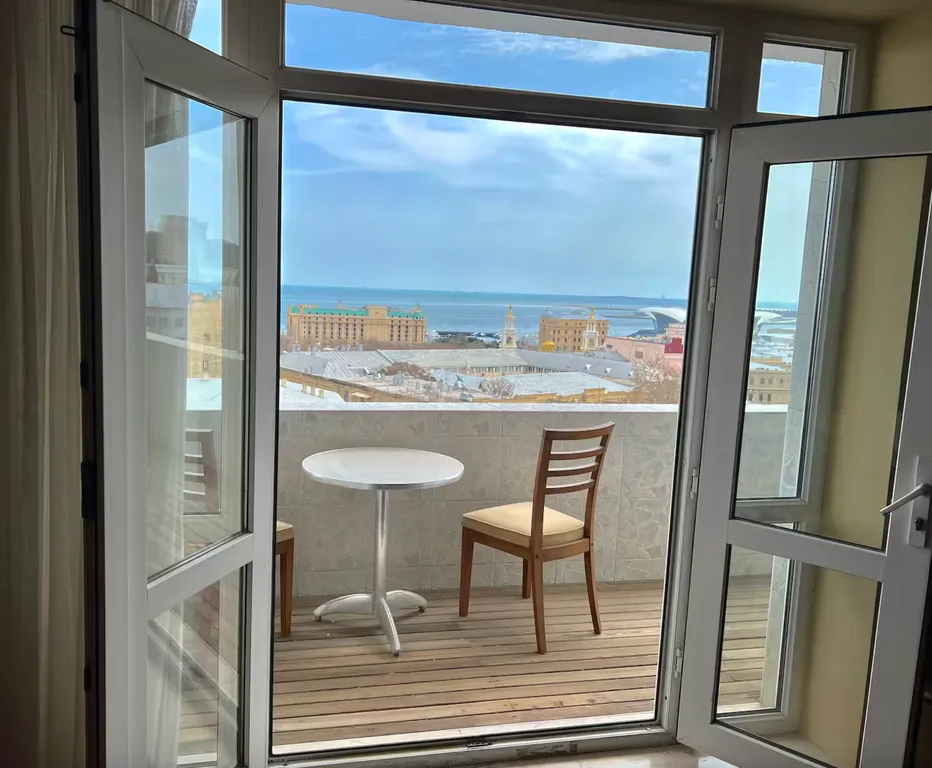 Апартаменты с видом на море около Старого города Ичяри шяхяр