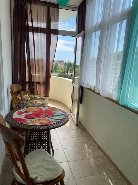 Просторная квартира — аренда посуточно в Хоста