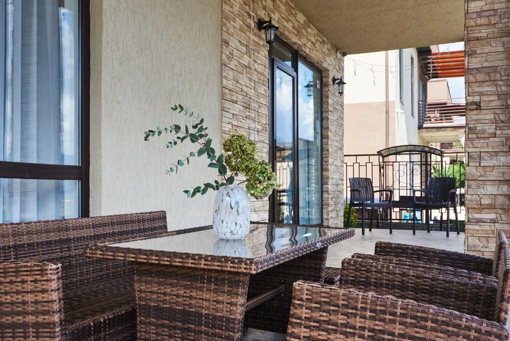 Видовой коттедж с бассейном и сауной