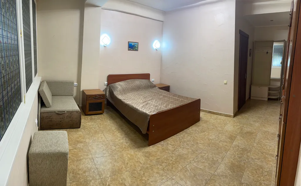 Апартаменты на берегу моря в Крыму